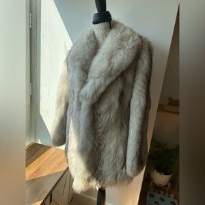 Sikver Fox fur coat in pristine condition